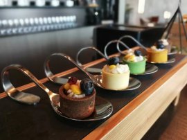 冷餐会 